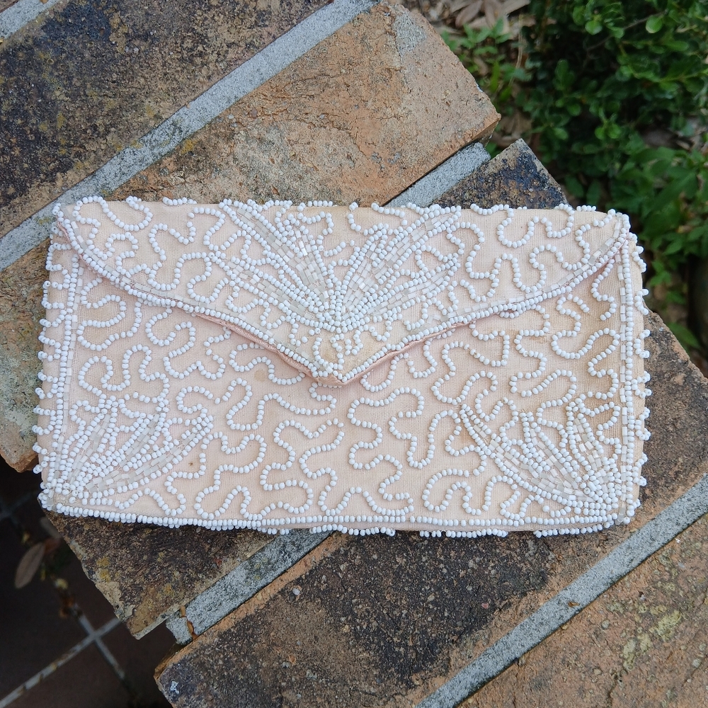 Elegant Beaded Clutch in Pink